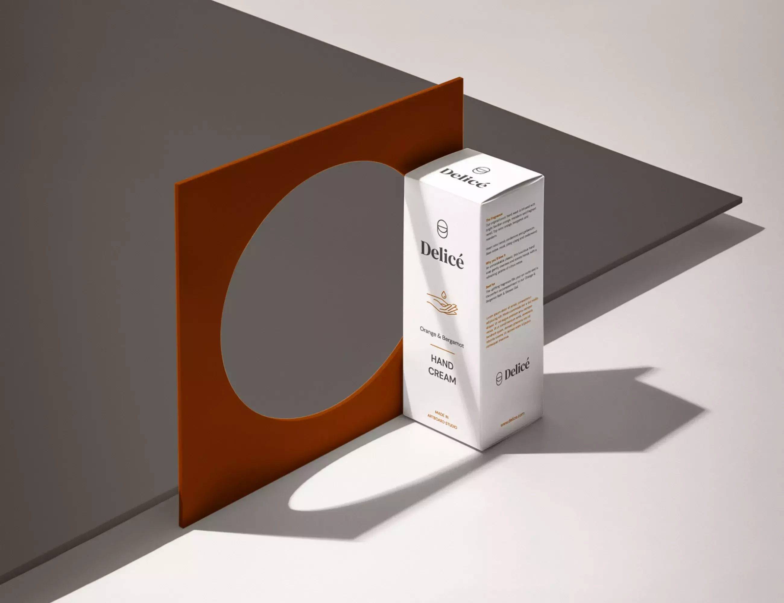 Artboard Studio introducing Delicè, a free customizable Brand Design Concept