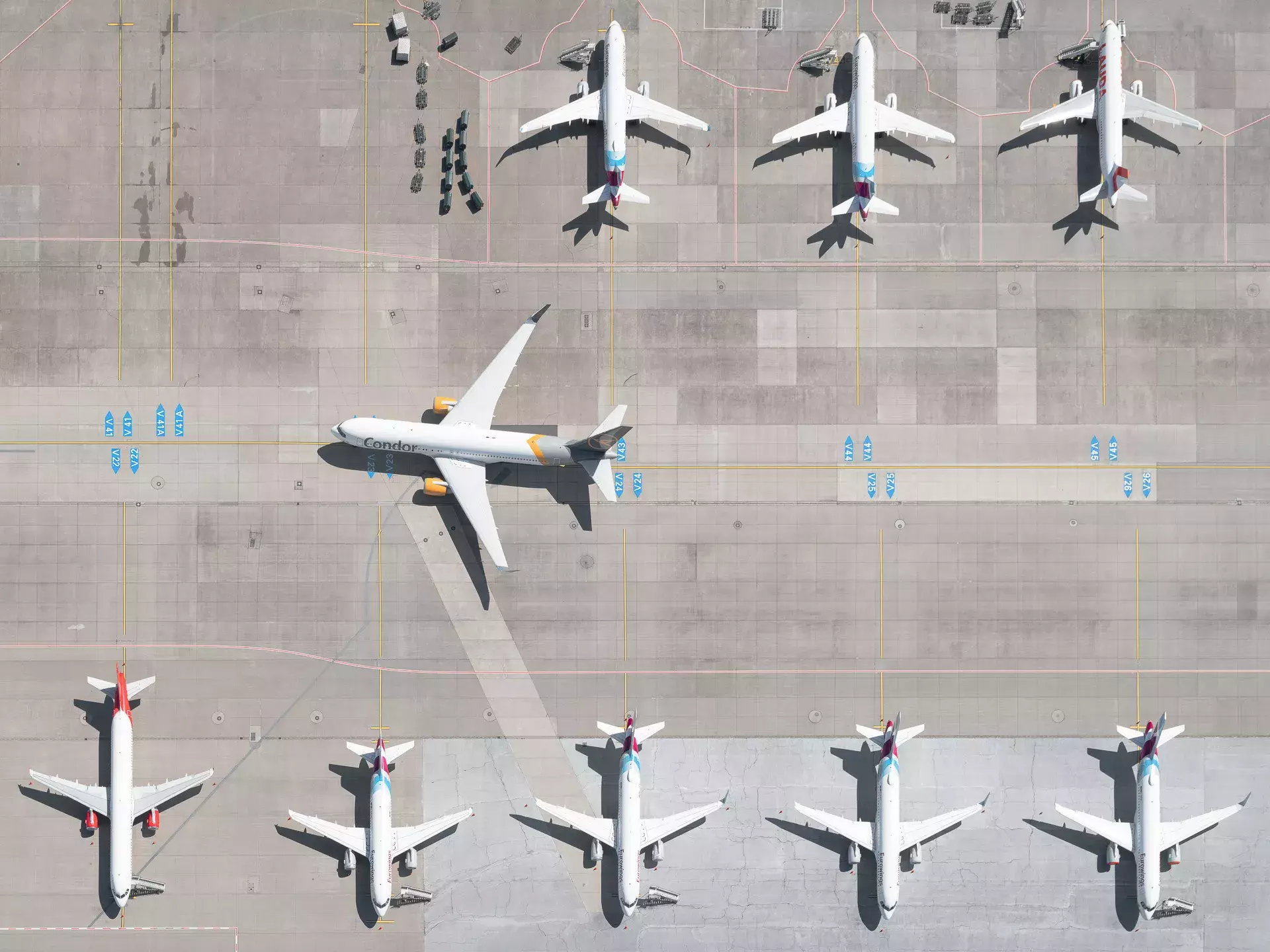 Awe-breathtaking aerial scenes of the coronavirus lockdown