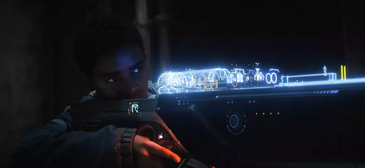 Creating Holograms for the KIN Movie - Motion Design